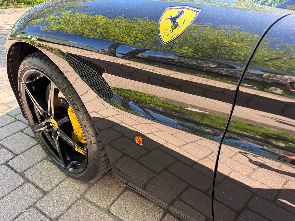 2015 Ferrari California T Base - Photo 18