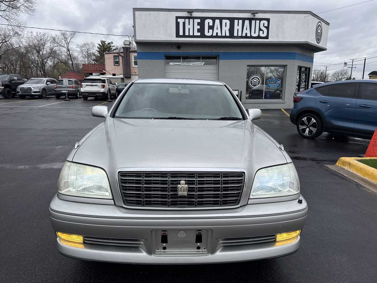 Photo 8 of this Toyota Crown Royal