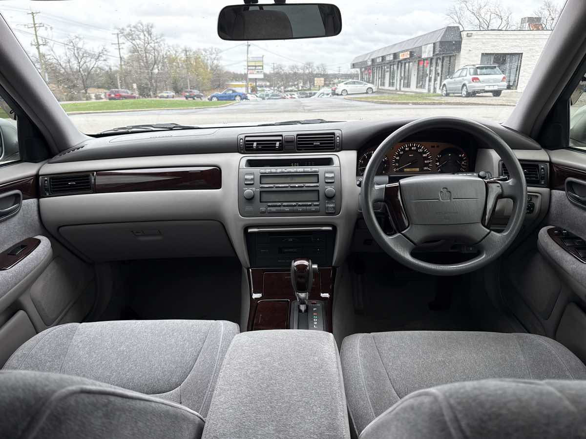 Photo 21 of this Toyota Crown Royal