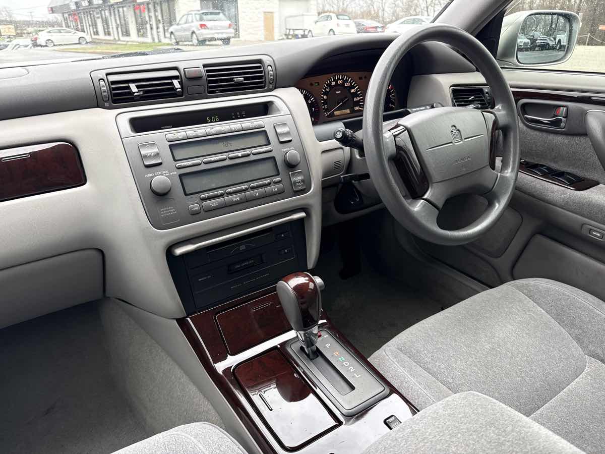 Photo 26 of this Toyota Crown Royal
