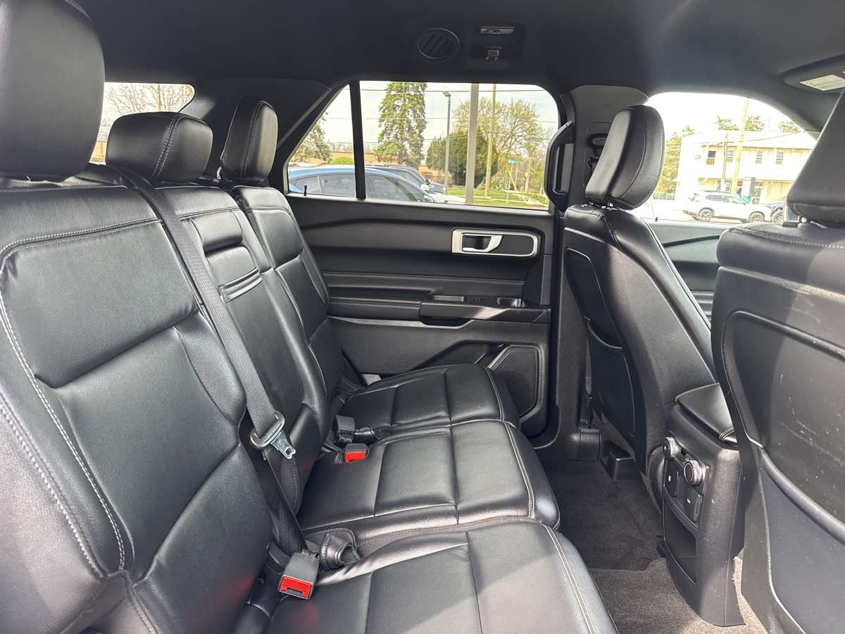 2020 Ford Explorer XLT - Photo 17