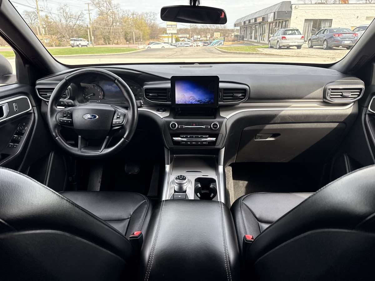 2020 Ford Explorer XLT - Photo 25
