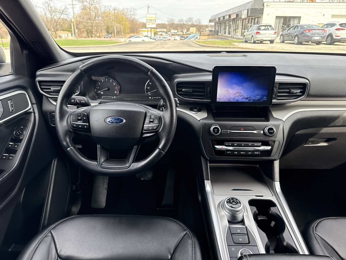 2020 Ford Explorer XLT - Photo 26
