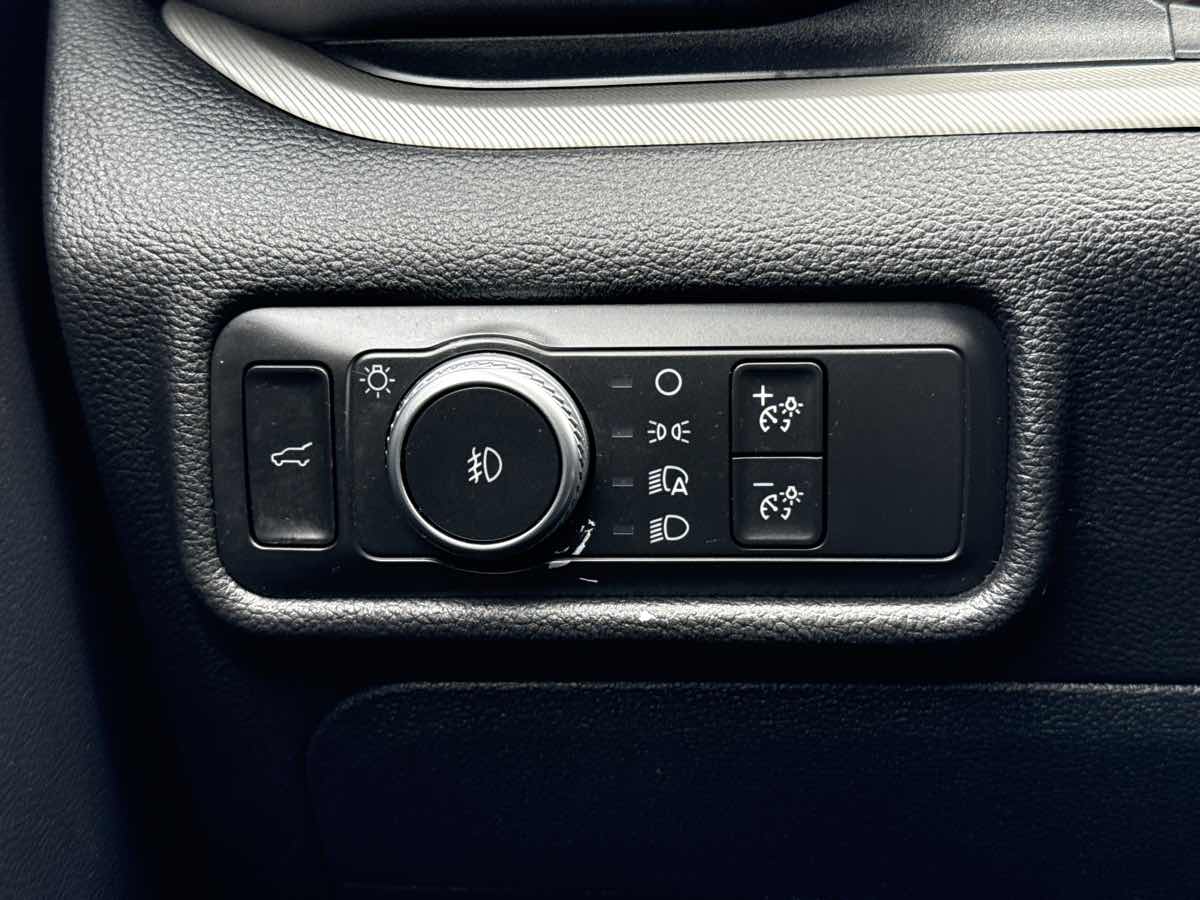 2020 Ford Explorer XLT - Photo 31