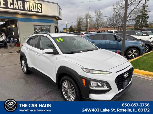Chalk White 2019 Hyundai Kona SEL FWD SUV / Crossover Front-Wheel Drive Automatic