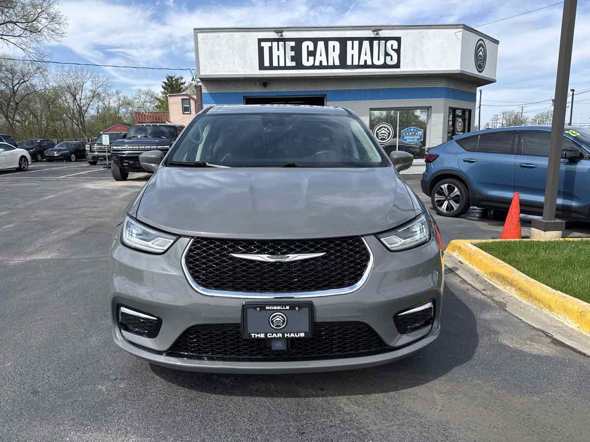 2022 Chrysler Pacifica Hybrid Touring L - Photo 8