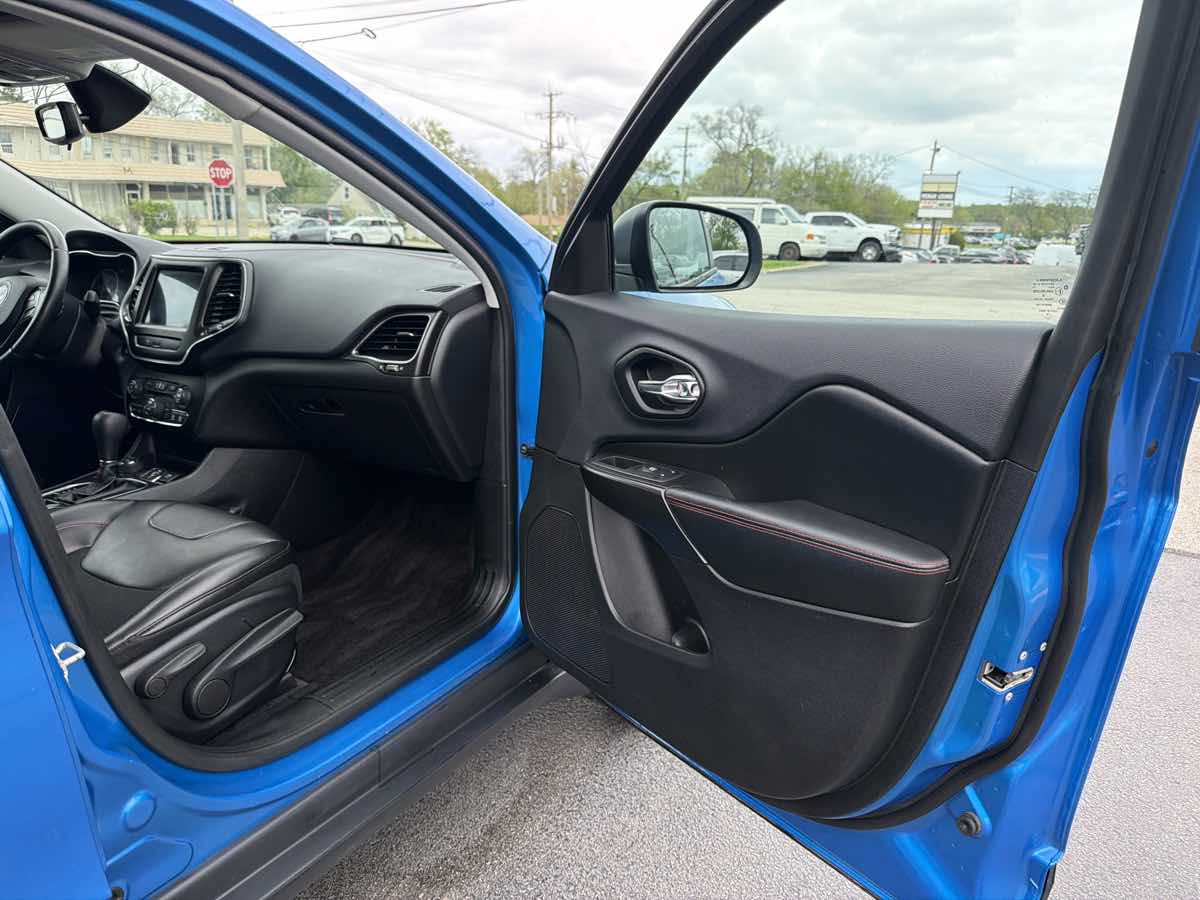 2019 Jeep Cherokee Trailhawk - Photo 22