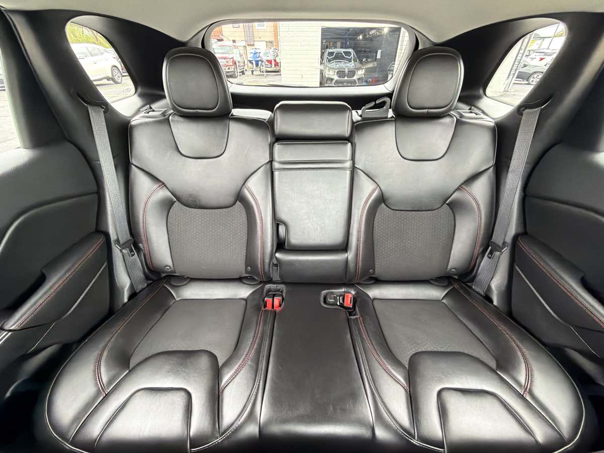2019 Jeep Cherokee Trailhawk - Photo 23