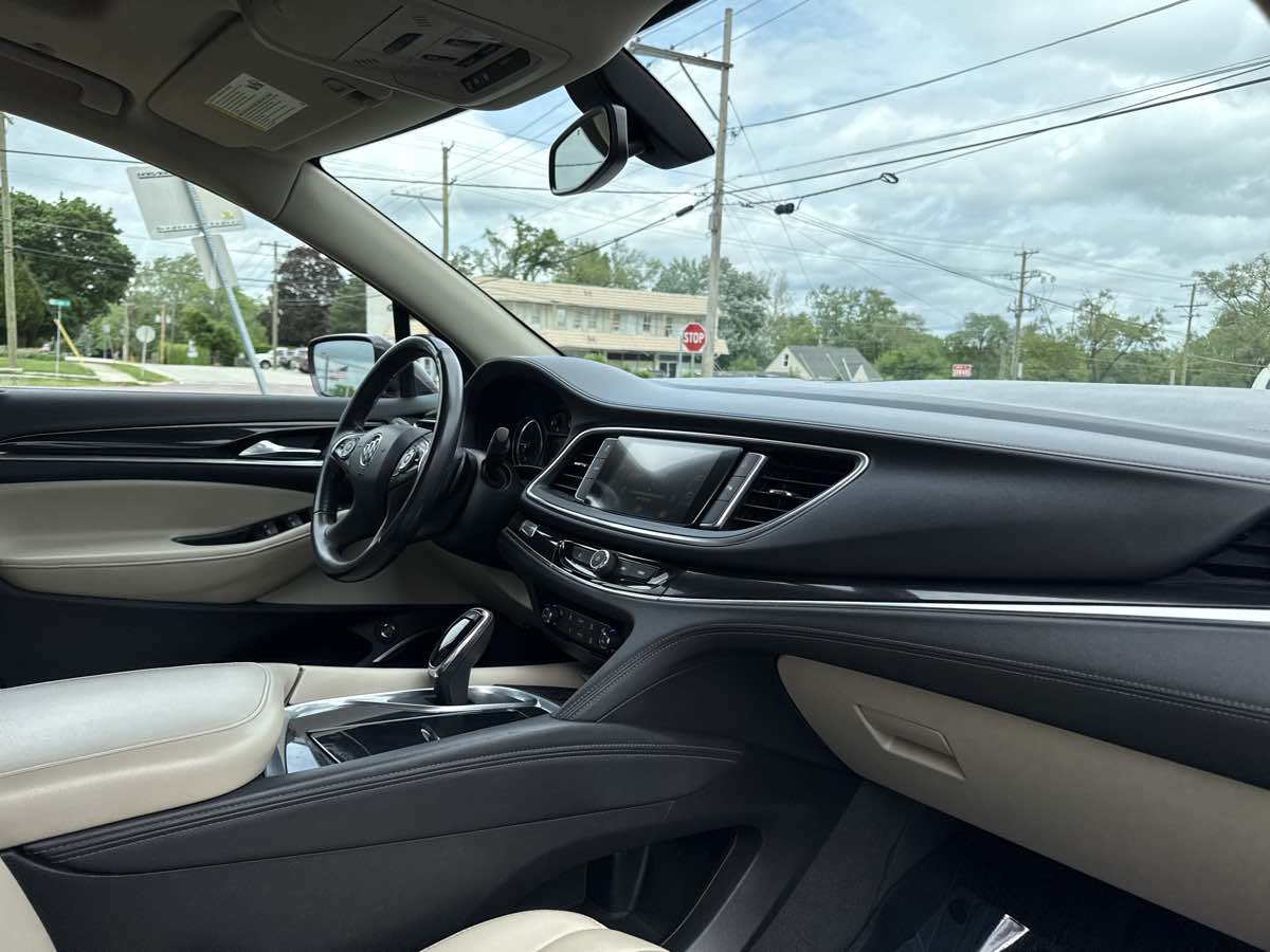 2019 Buick Enclave Essence - Photo 25