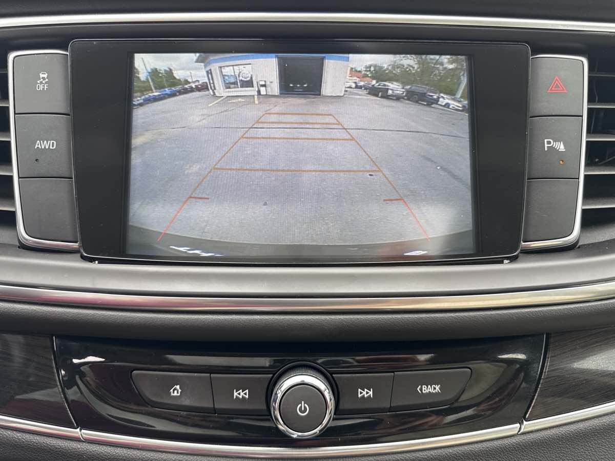 2019 Buick Enclave Essence - Photo 40