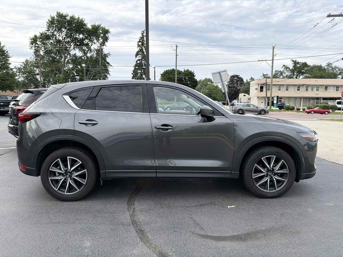 View vehicle photo 2