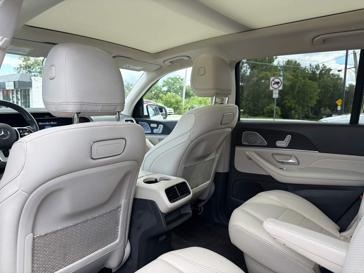 2020 Mercedes-Benz GLS GLS450 - Photo 13