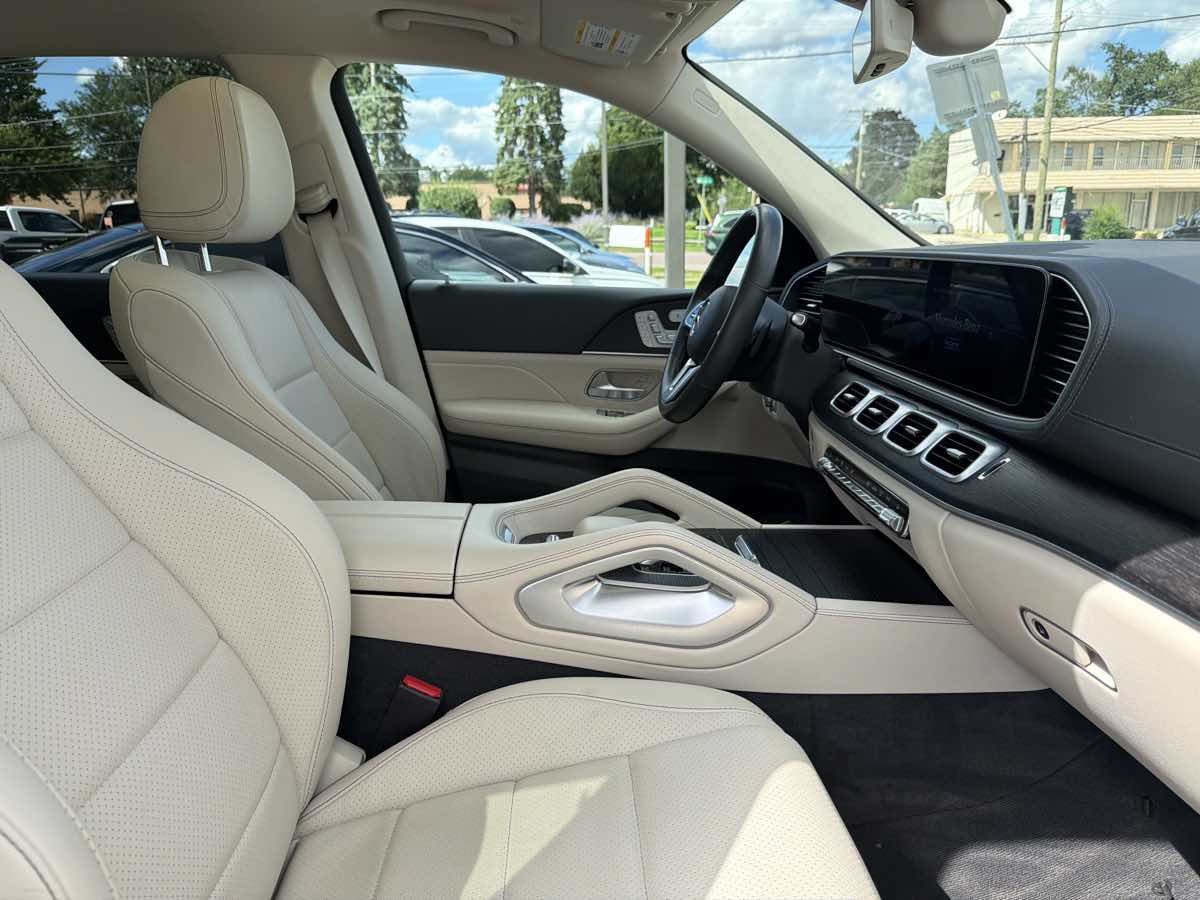 2020 Mercedes-Benz GLS GLS450 - Photo 24