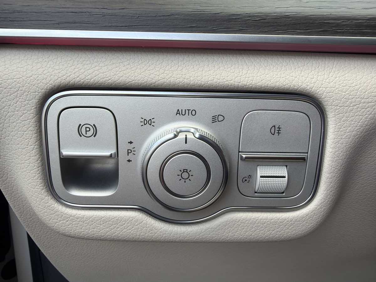 2020 Mercedes-Benz GLS GLS450 - Photo 39