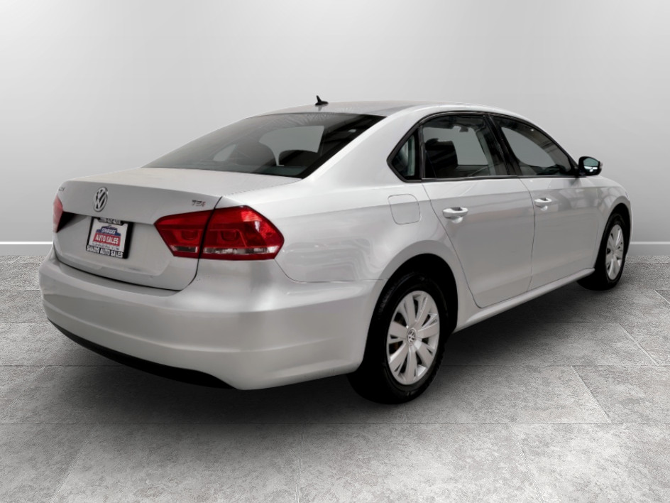 2015 Volkswagen Passat S - Photo 3