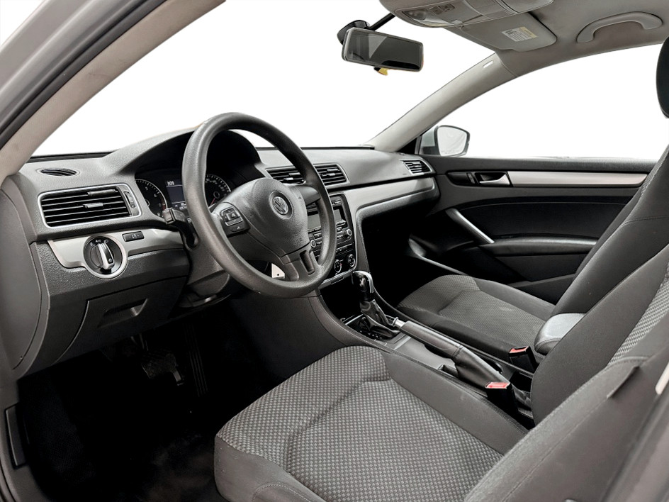 2015 Volkswagen Passat S - Photo 8