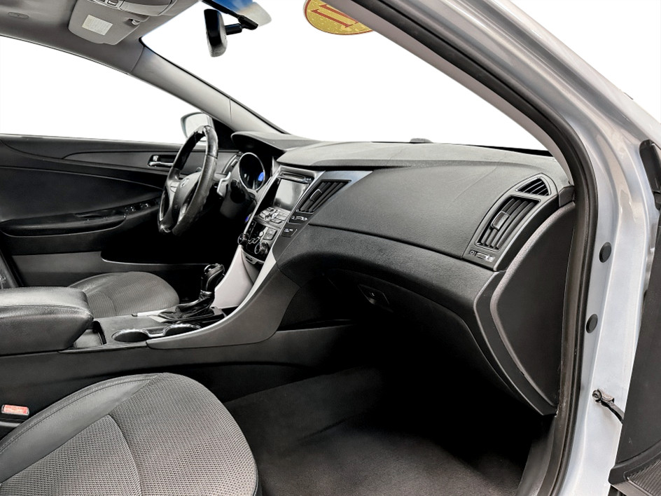 2011 Hyundai Sonata SE - Photo 16