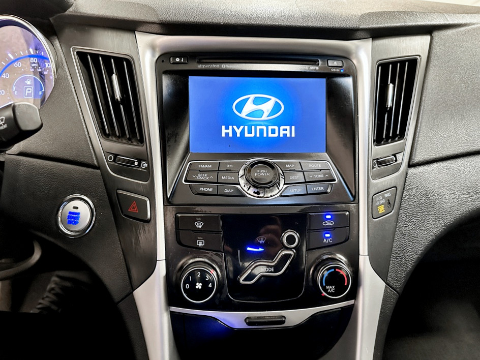 2011 Hyundai Sonata SE - Photo 12