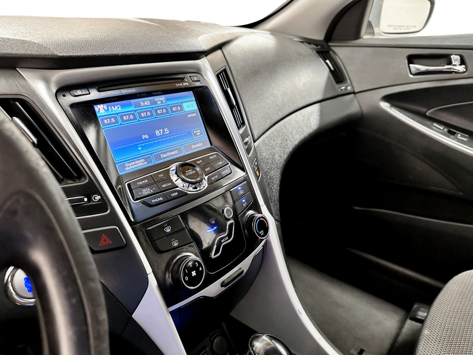 2011 Hyundai Sonata SE - Photo 15