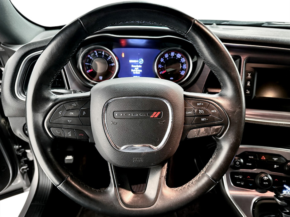 2017 Dodge Challenger SXT - Photo 10