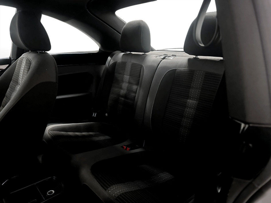 2012 Volkswagen Beetle 2.0 - Photo 18
