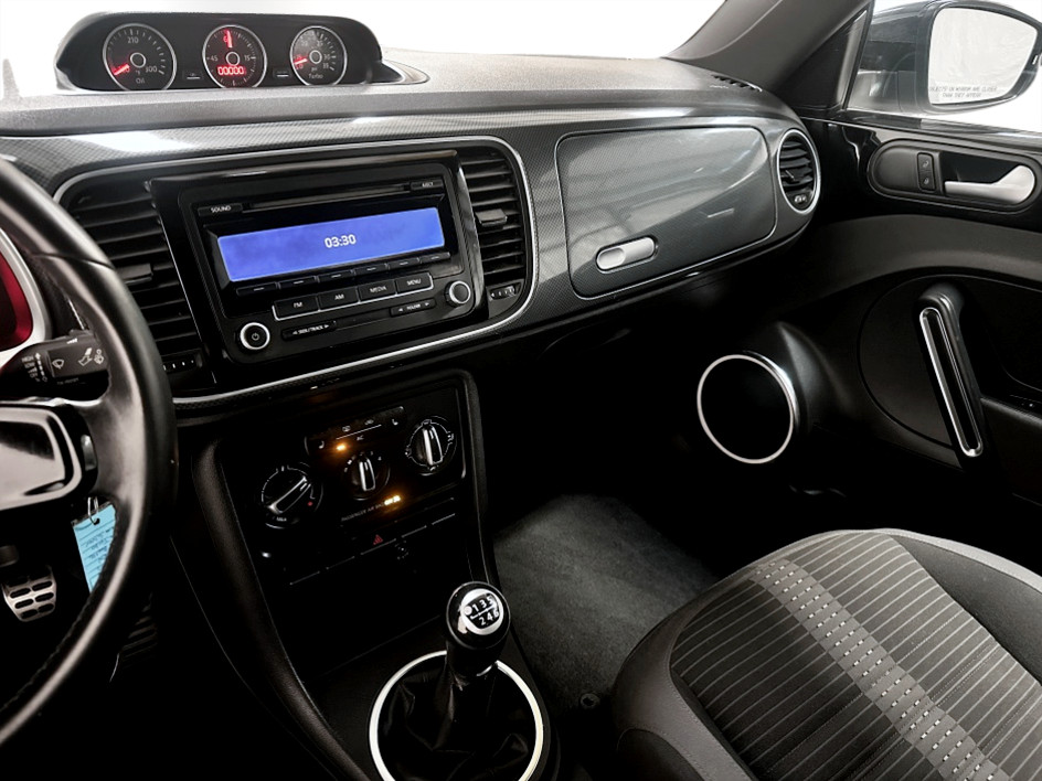 2012 Volkswagen Beetle 2.0 - Photo 12