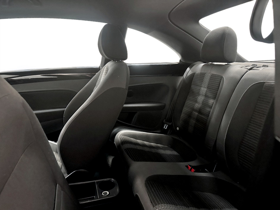 2012 Volkswagen Beetle 2.0 - Photo 19