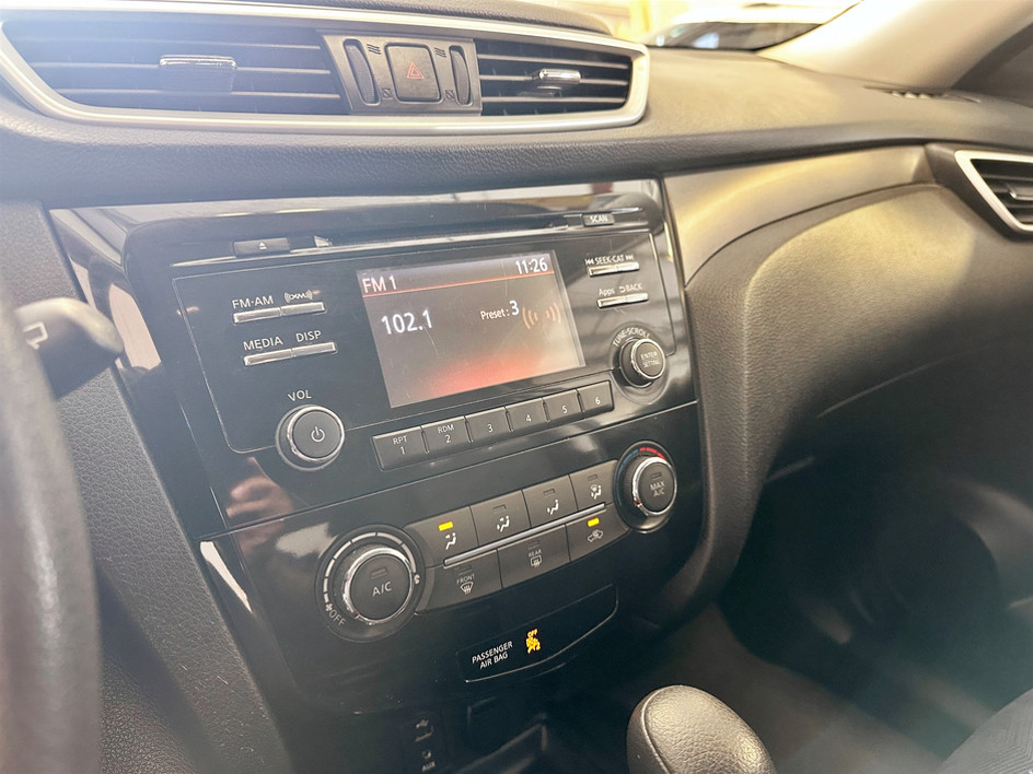 2016 Nissan Rogue S - Photo 14