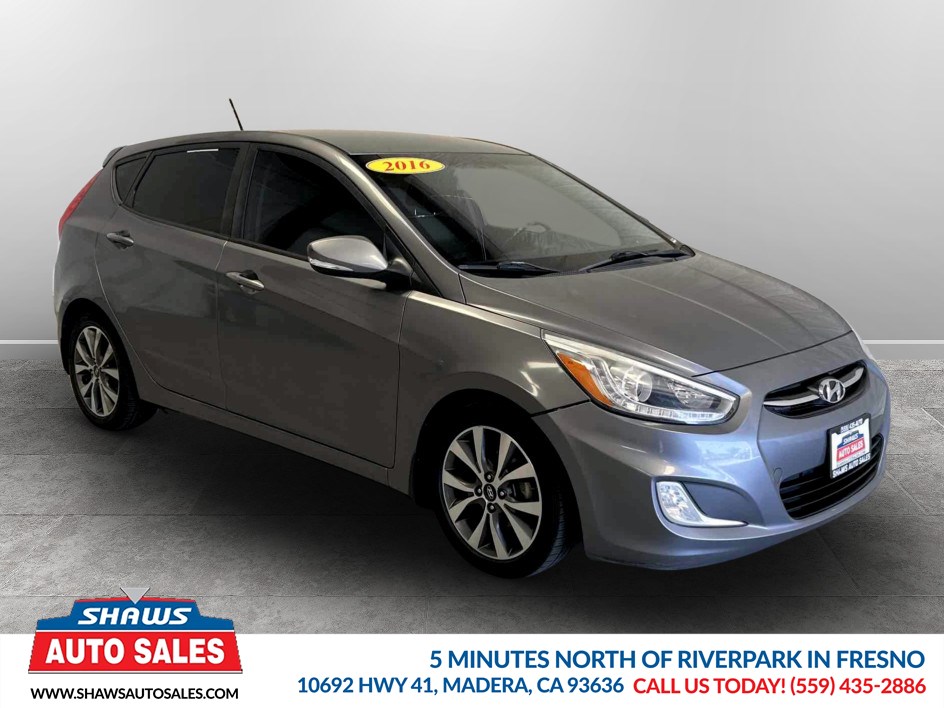 2016 Hyundai Accent Sport 5-Door 6-Speed Automatic's photo