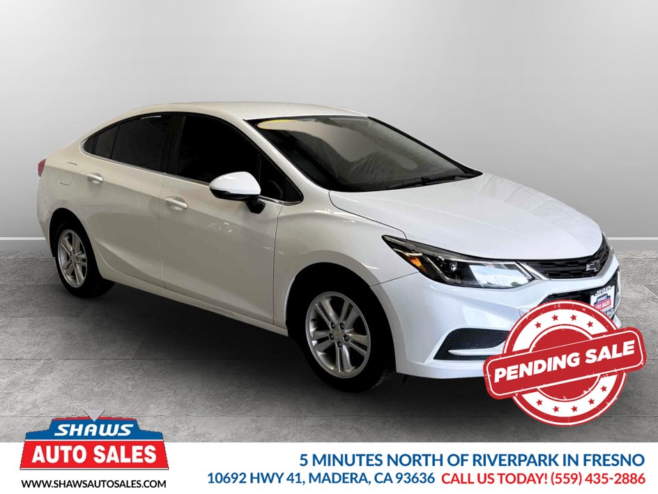 2017 Chevrolet Cruze LT Auto's photo