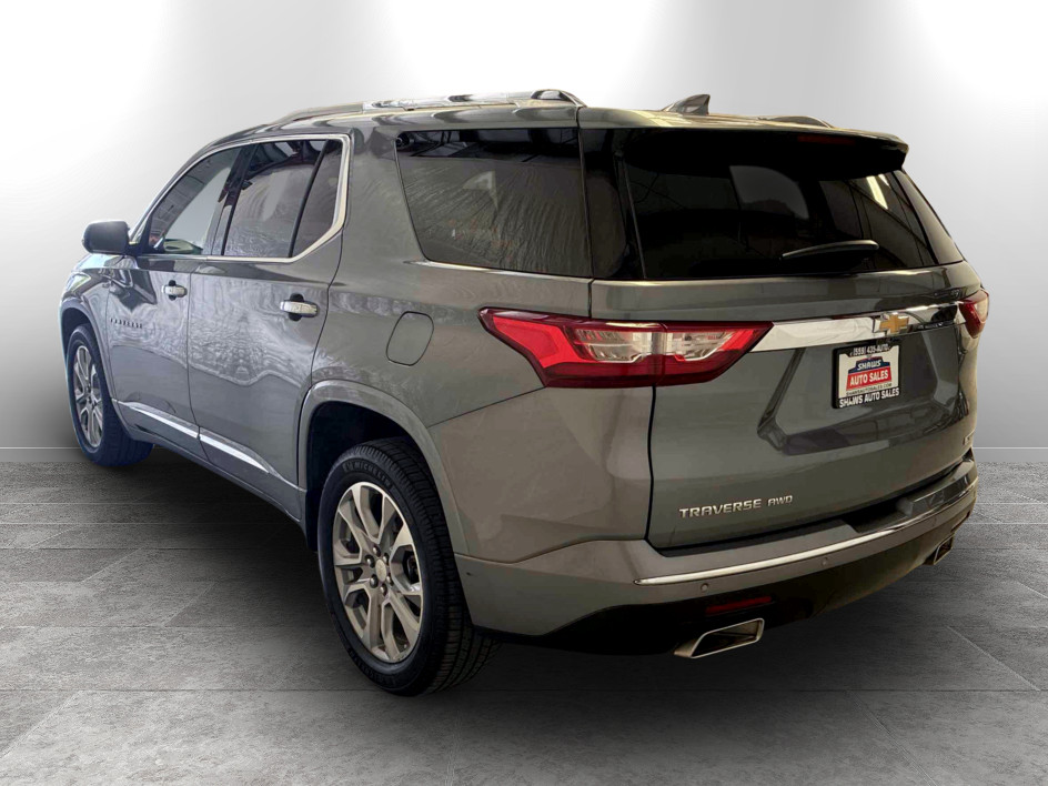 Photo 6 of this Chevrolet Traverse