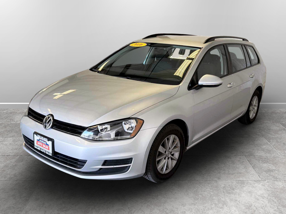 Photo 7 of this Volkswagen Golf SportWagen