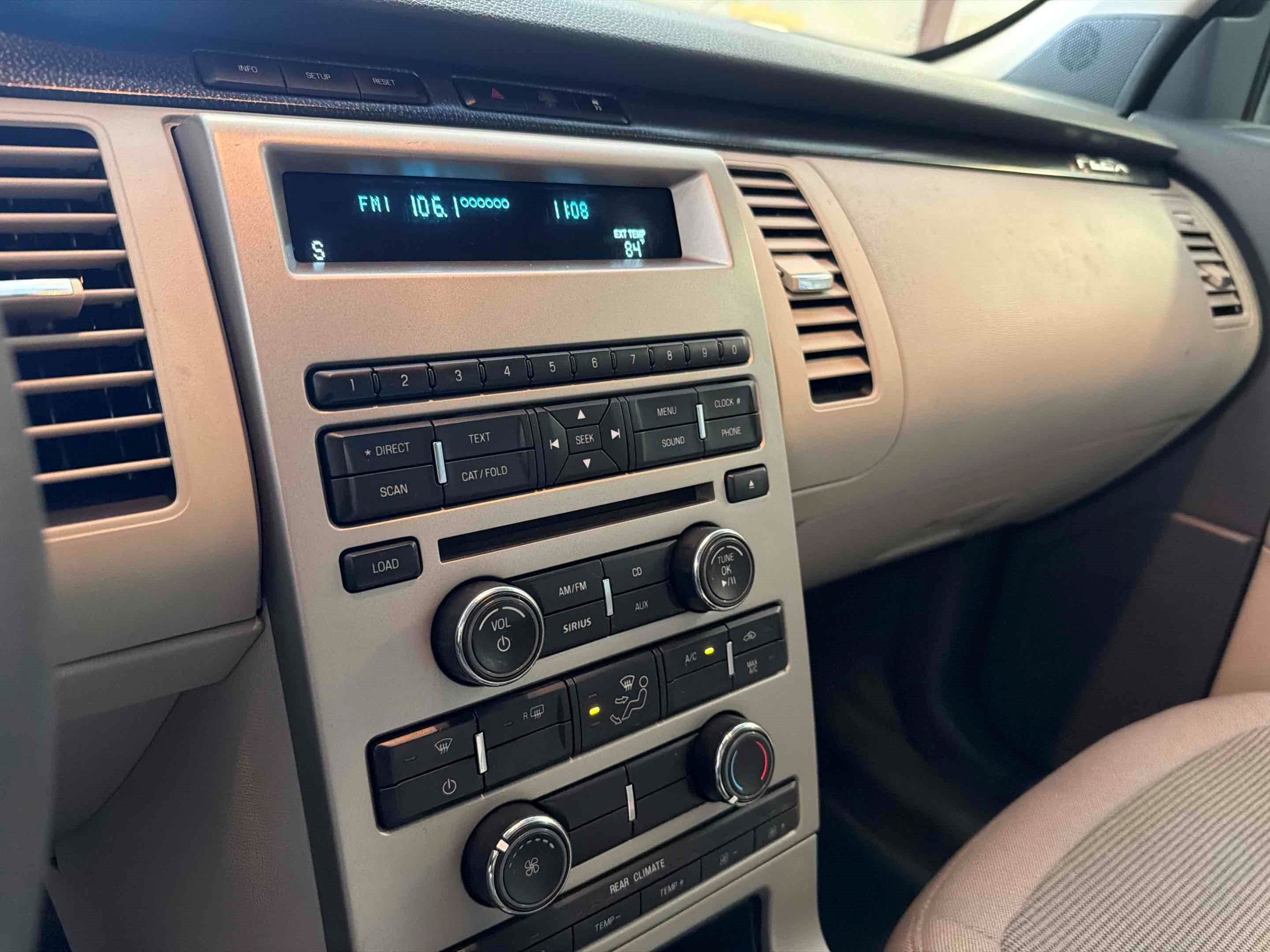 Photo 13 of this Ford Flex