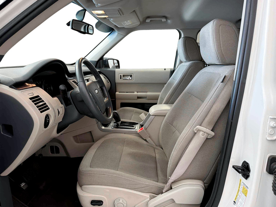 Photo 10 of this Ford Flex
