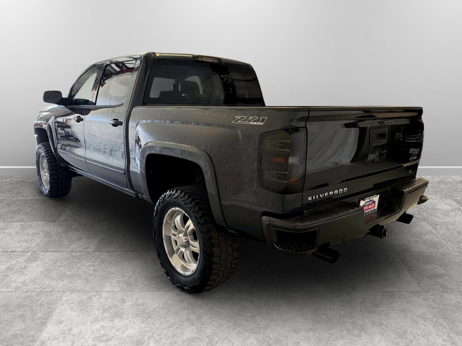 Photo 6 of this Chevrolet Silverado 1500