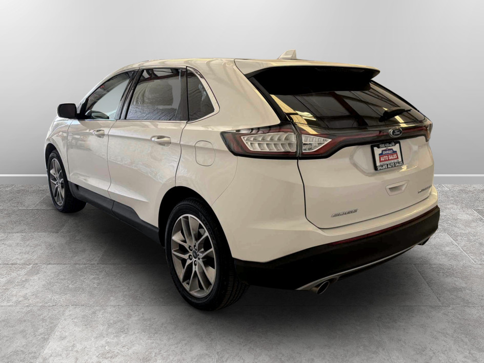 Photo 6 of this Ford Edge