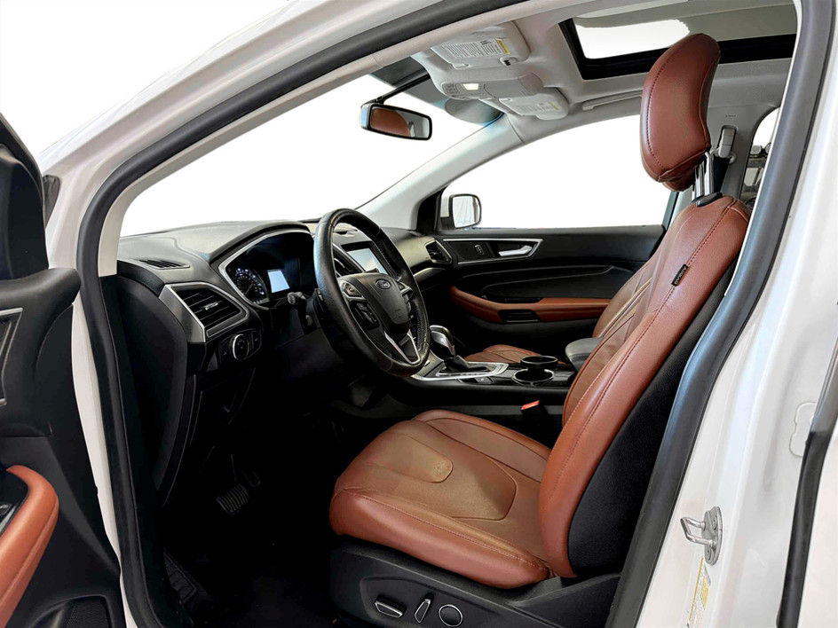 Photo 9 of this Ford Edge