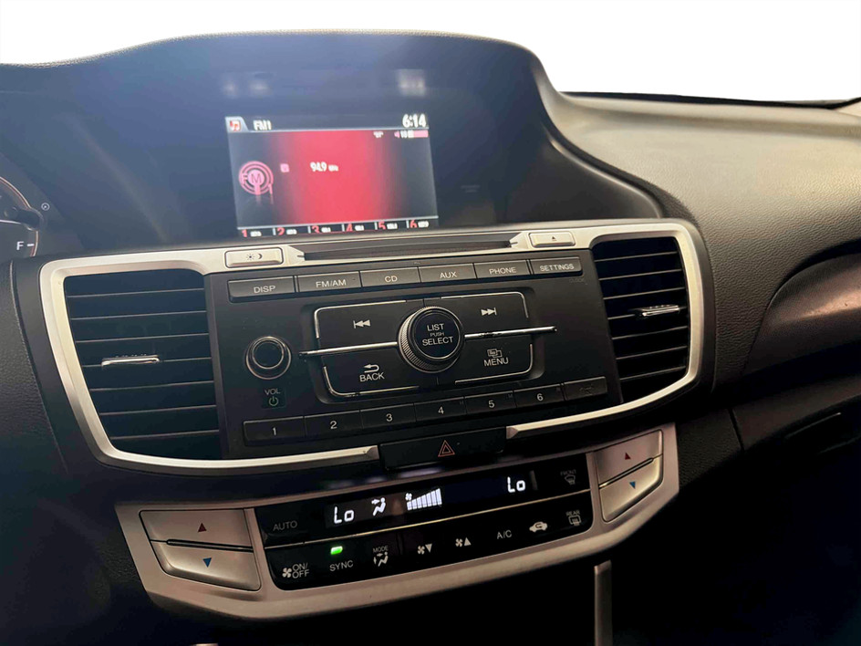Photo 13 of this Honda Accord Sedan