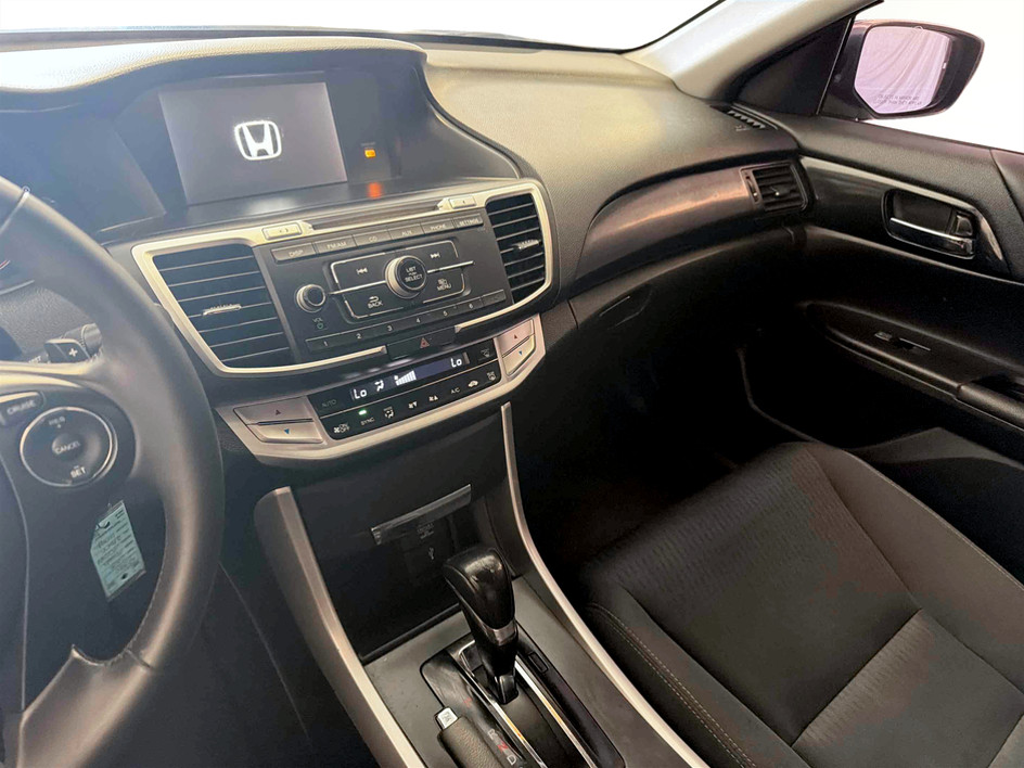 Photo 12 of this Honda Accord Sedan
