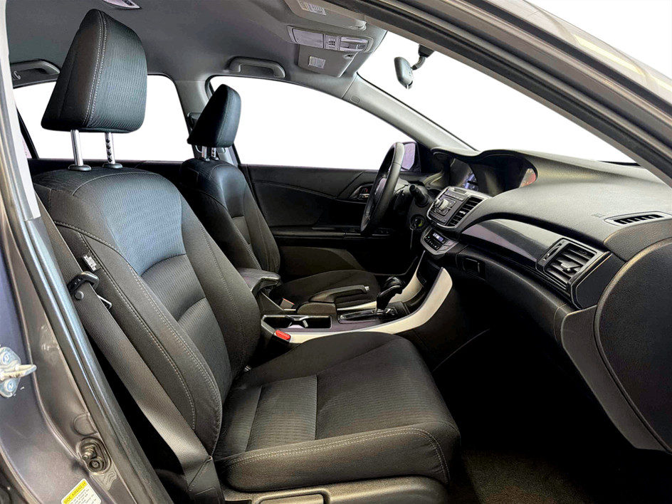 Photo 18 of this Honda Accord Sedan
