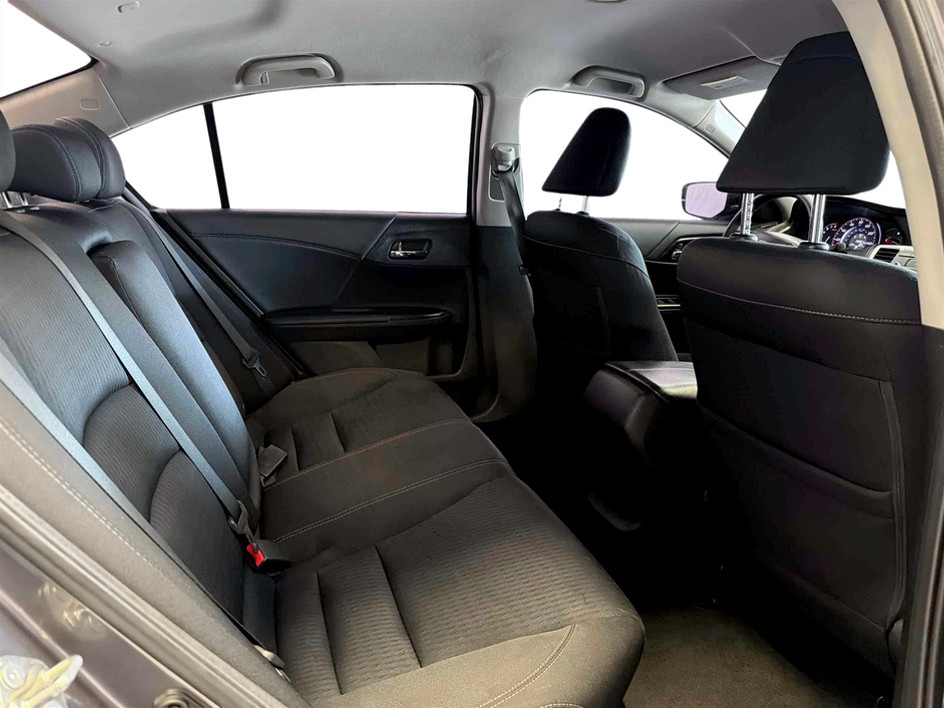 Photo 19 of this Honda Accord Sedan