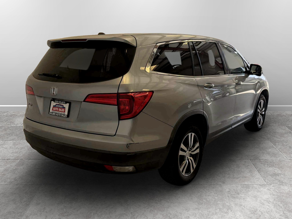 Photo 4 of this Honda Pilot