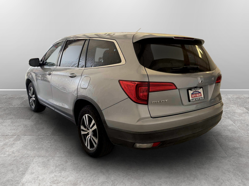Photo 6 of this Honda Pilot