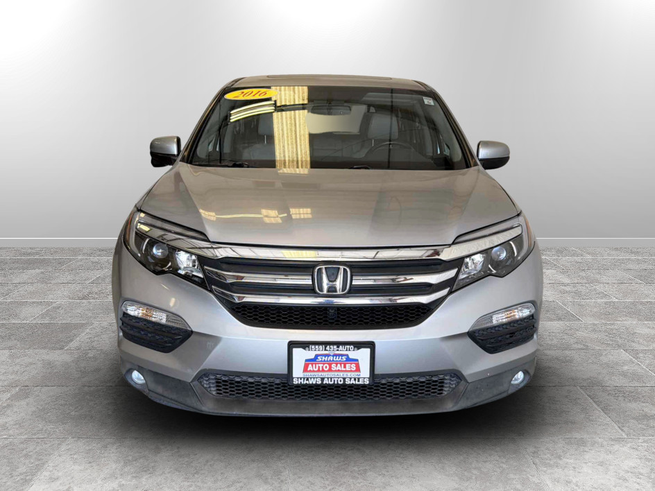 Photo 8 of this Honda Pilot