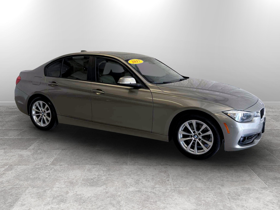 Photo 2 of this BMW 3 Series