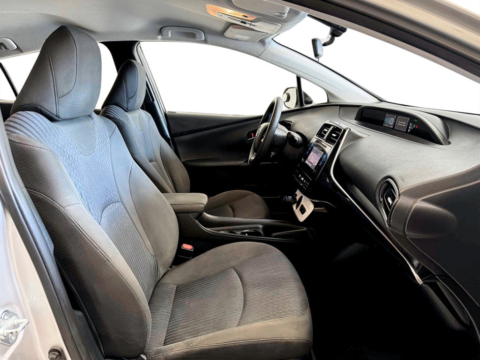 Photo 17 of this Toyota Prius