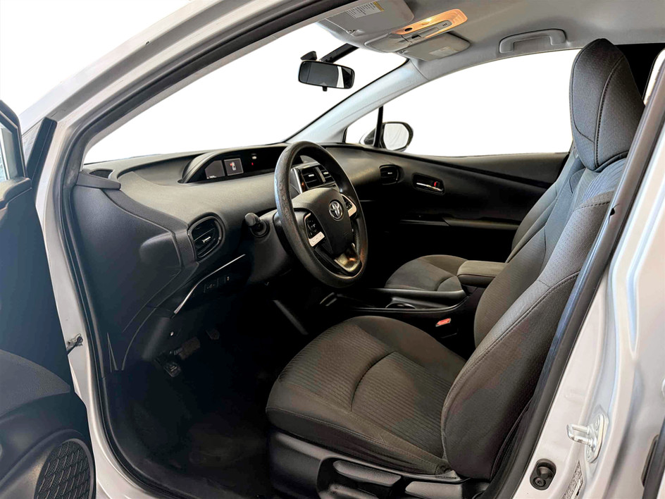 Photo 9 of this Toyota Prius