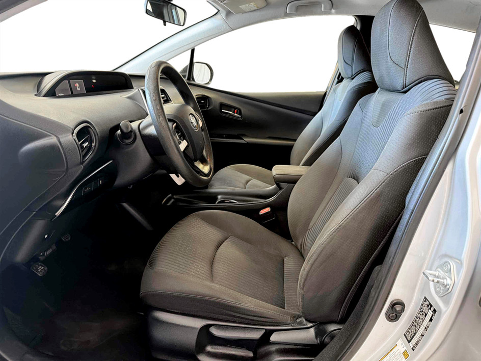 Photo 10 of this Toyota Prius