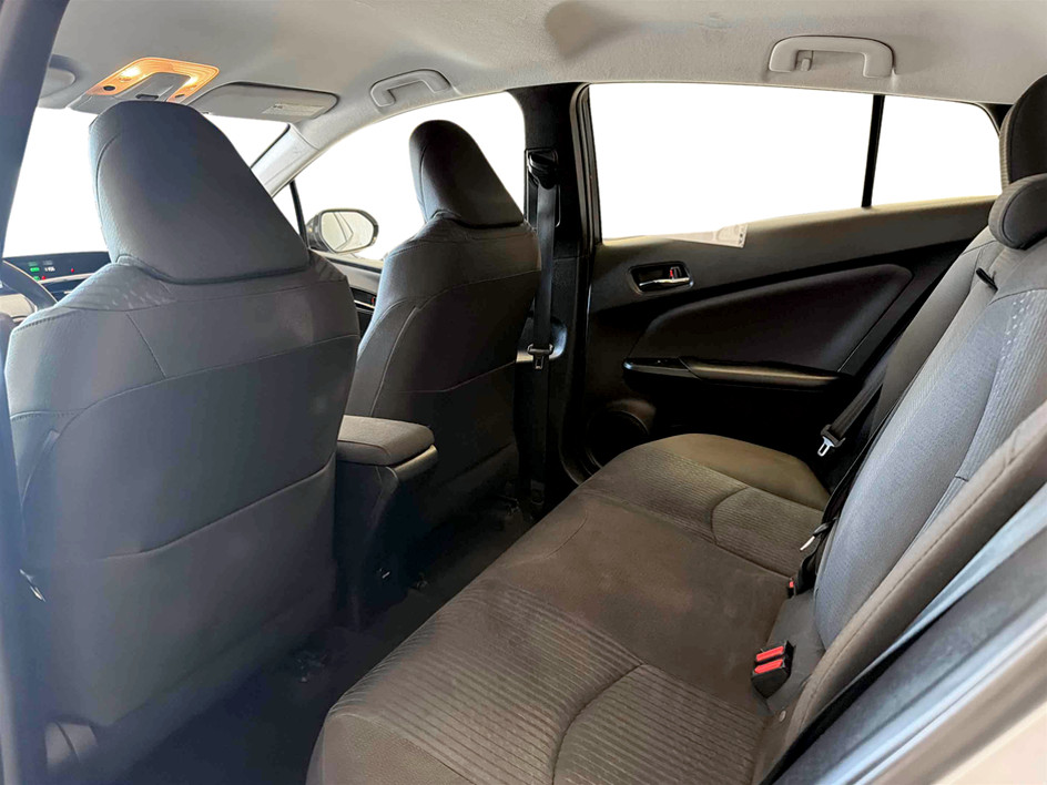 Photo 19 of this Toyota Prius