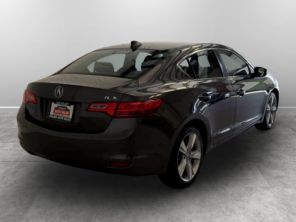 Photo 4 of this Acura ILX